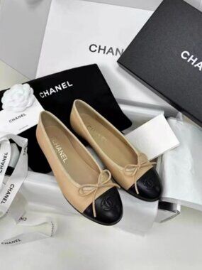 Chanel Classic Flats – Beige Black Leather